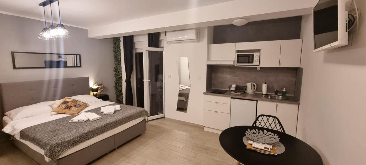 Apartments Jaki Цриквеница Экстерьер фото