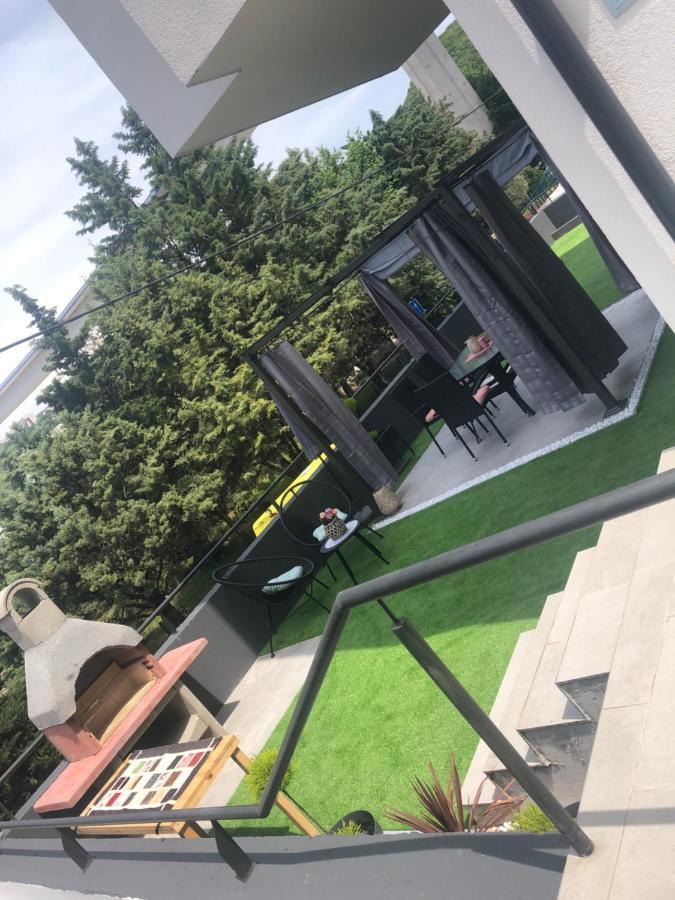 Apartments Jaki Цриквеница Экстерьер фото