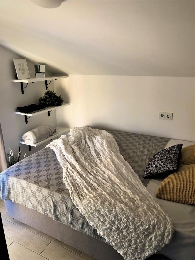 Apartments Jaki Цриквеница Экстерьер фото